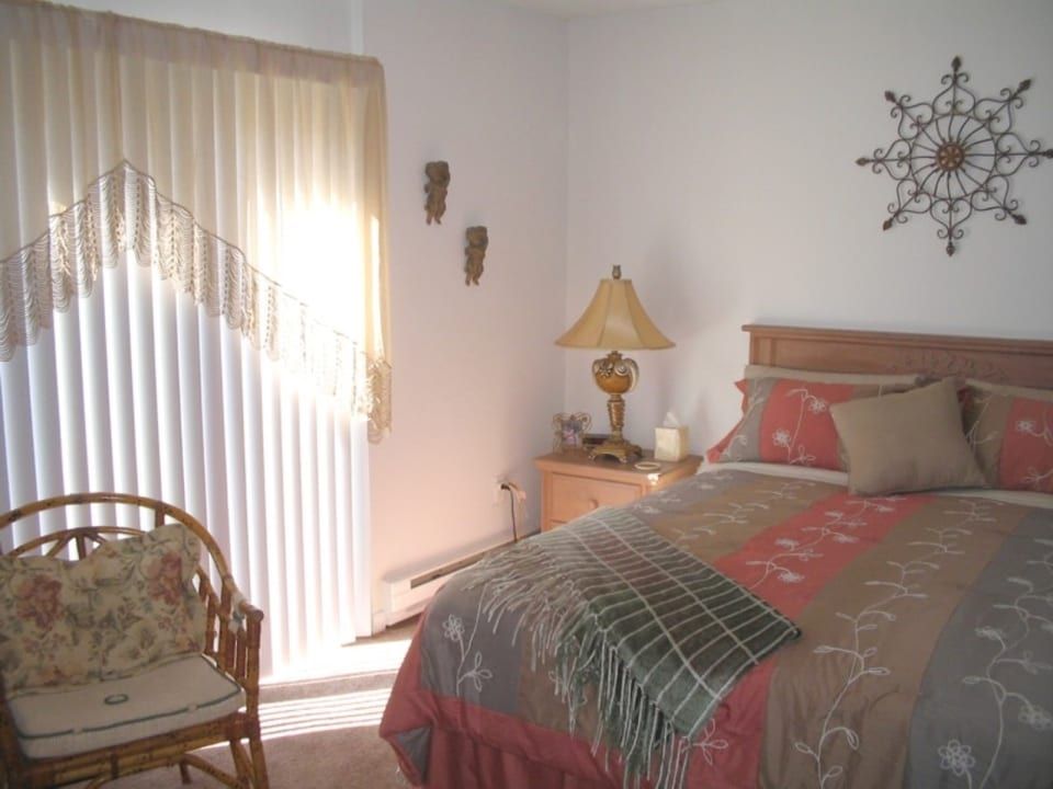 Second bedroom